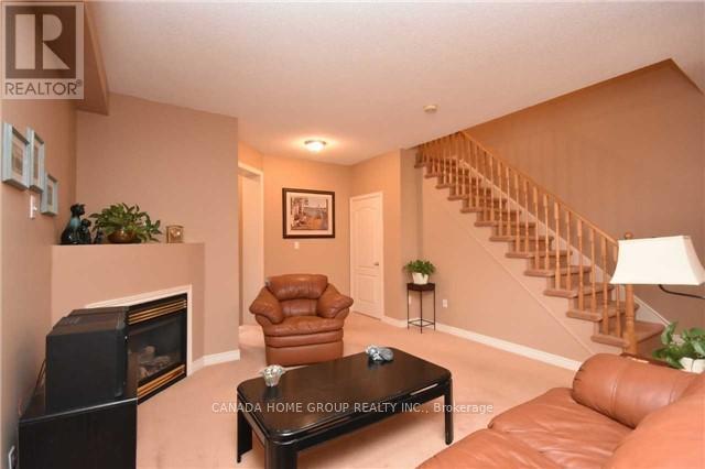 3488 Fountain Park Avenue, Mississauga, Ontario  L5M 7E5 - Photo 5 - W12999628