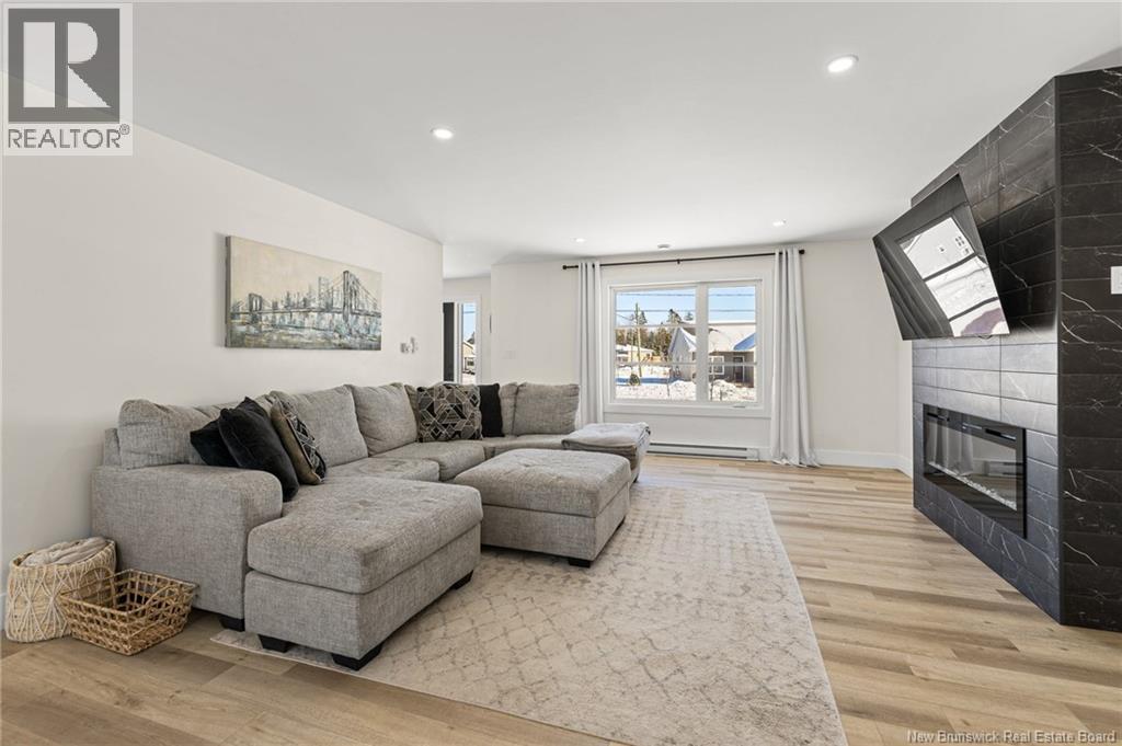 375 Glengrove Road, Moncton, New Brunswick  E1A 9S7 - Photo 5 - NB133057
