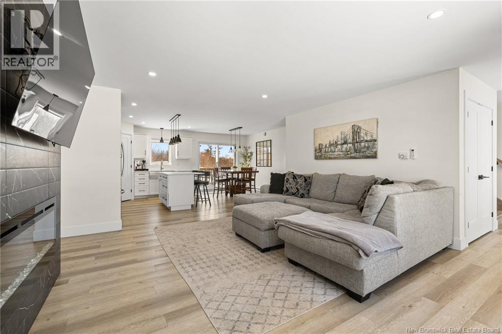 375 Glengrove Road, Moncton, New Brunswick  E1A 9S7 - Photo 4 - NB133057