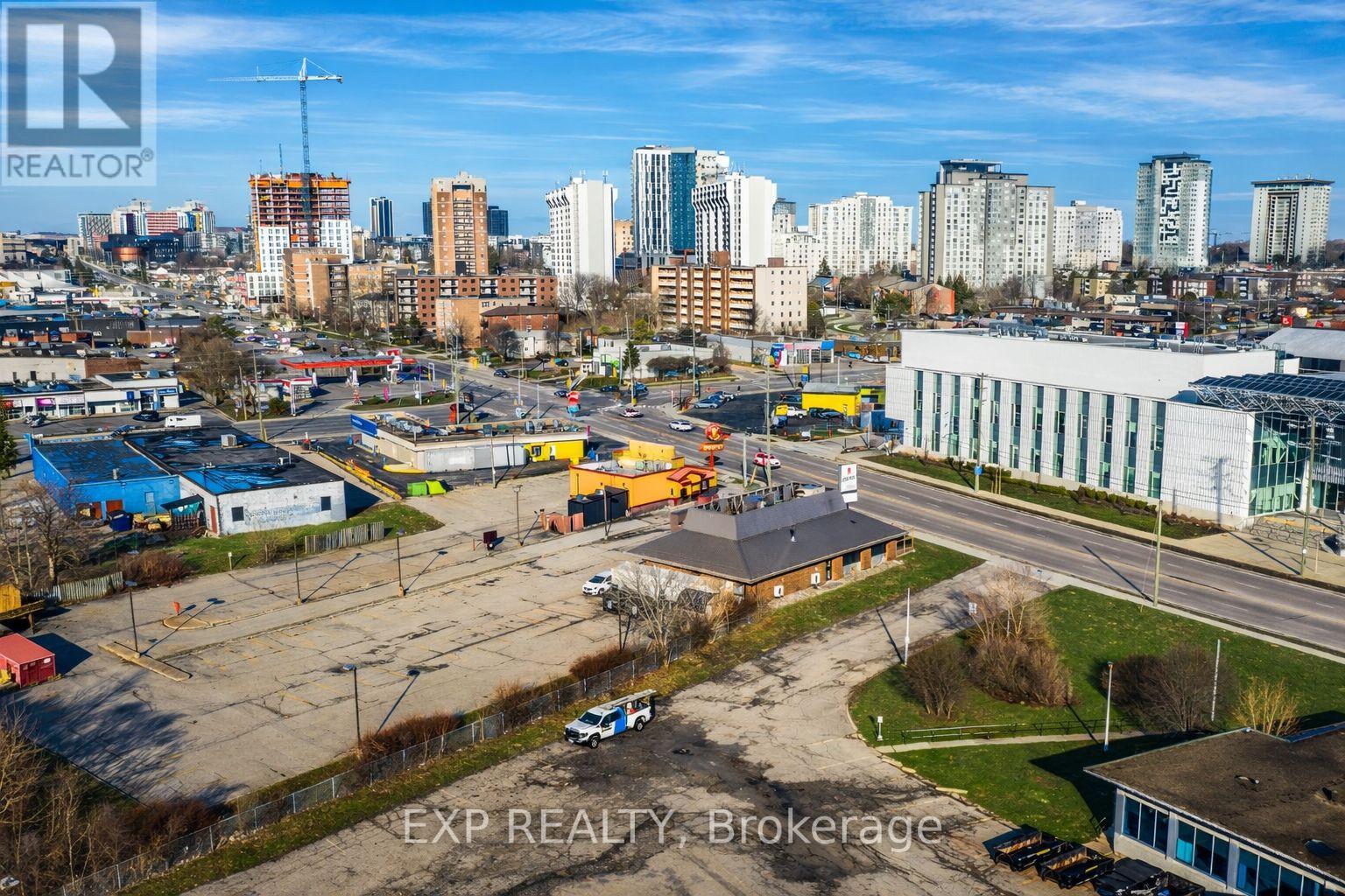 102 - 121 University Avenue E, Waterloo, Ontario N2J 4J1 - Photo 14 - X12999526