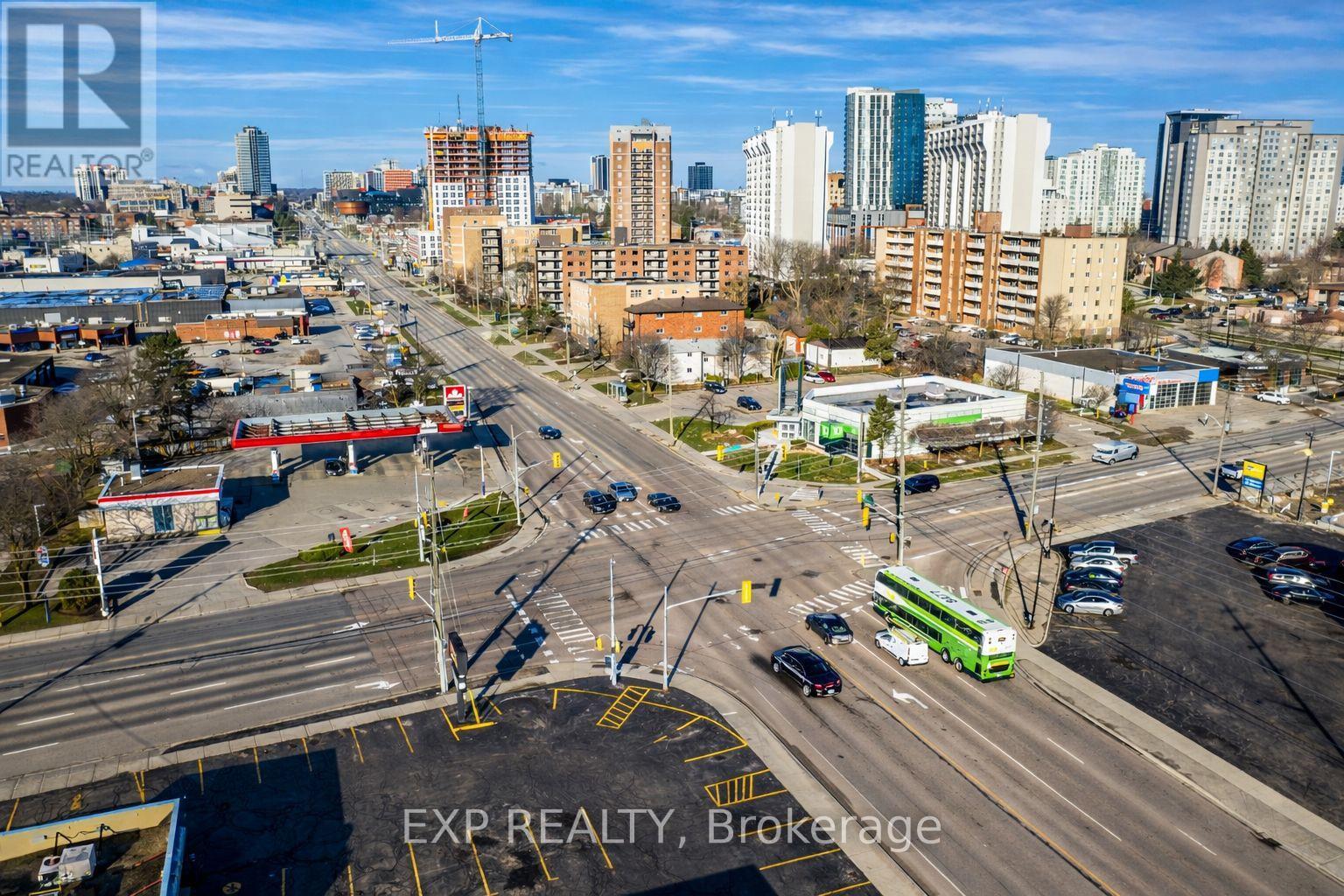 102 - 121 University Avenue E, Waterloo, Ontario N2J 4J1 - Photo 18 - X12999526