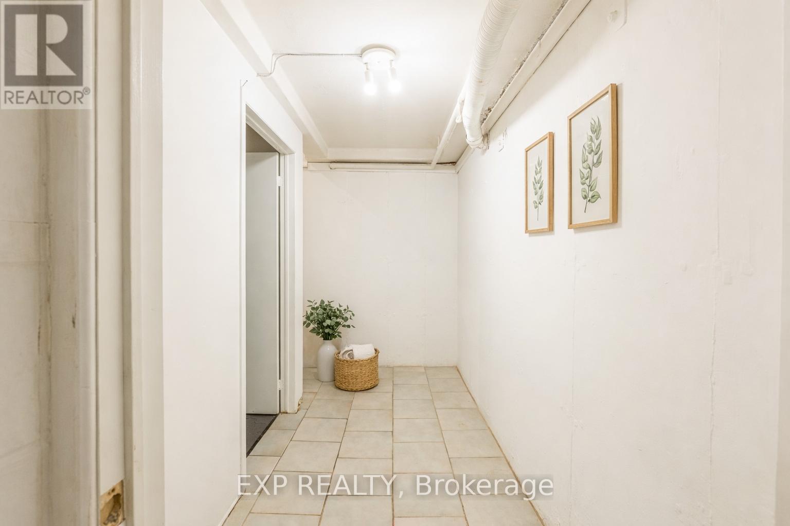 102 - 121 University Avenue E, Waterloo, Ontario N2J 4J1 - Photo 22 - X12999526