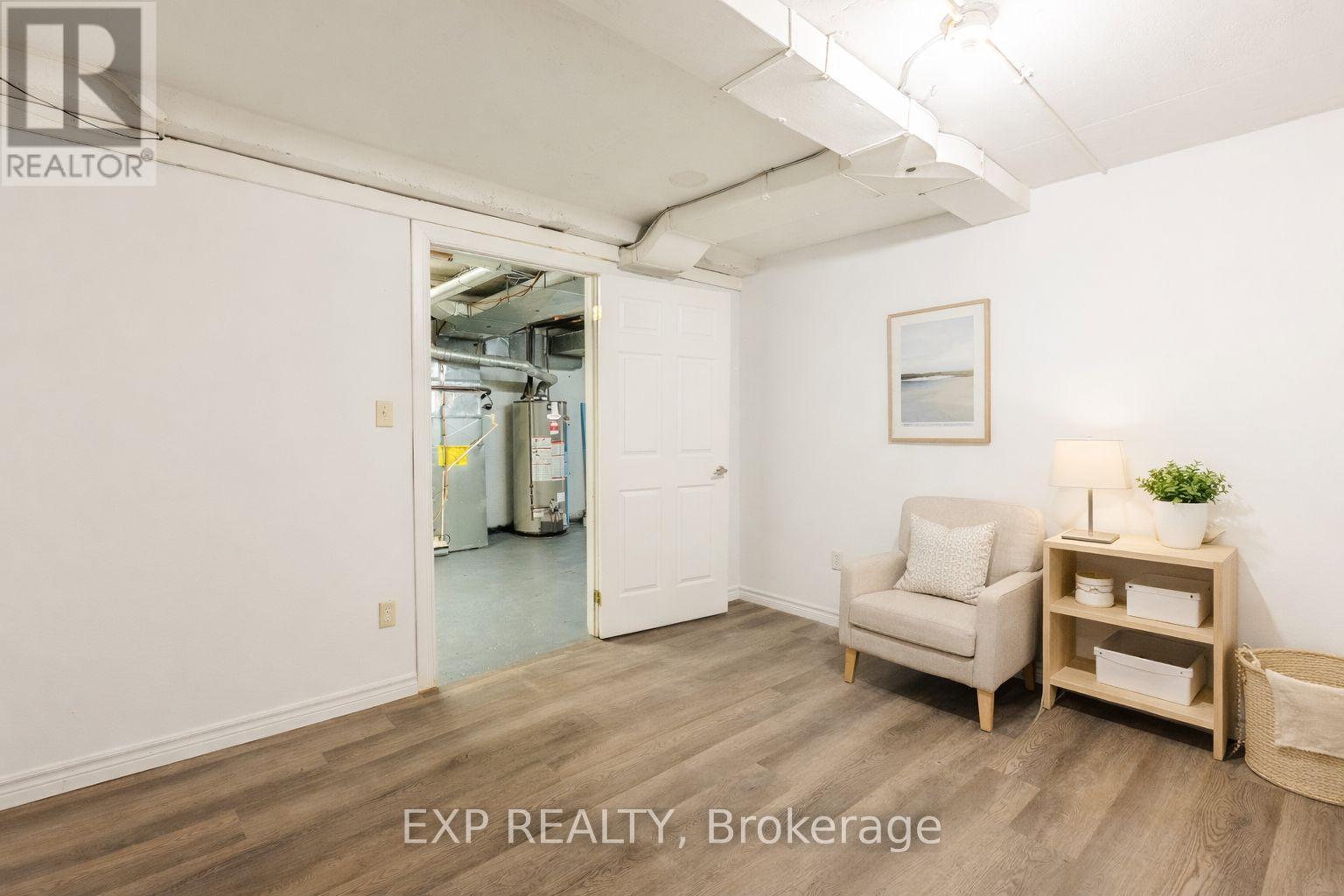 102 - 121 University Avenue E, Waterloo, Ontario N2J 4J1 - Photo 30 - X12999526