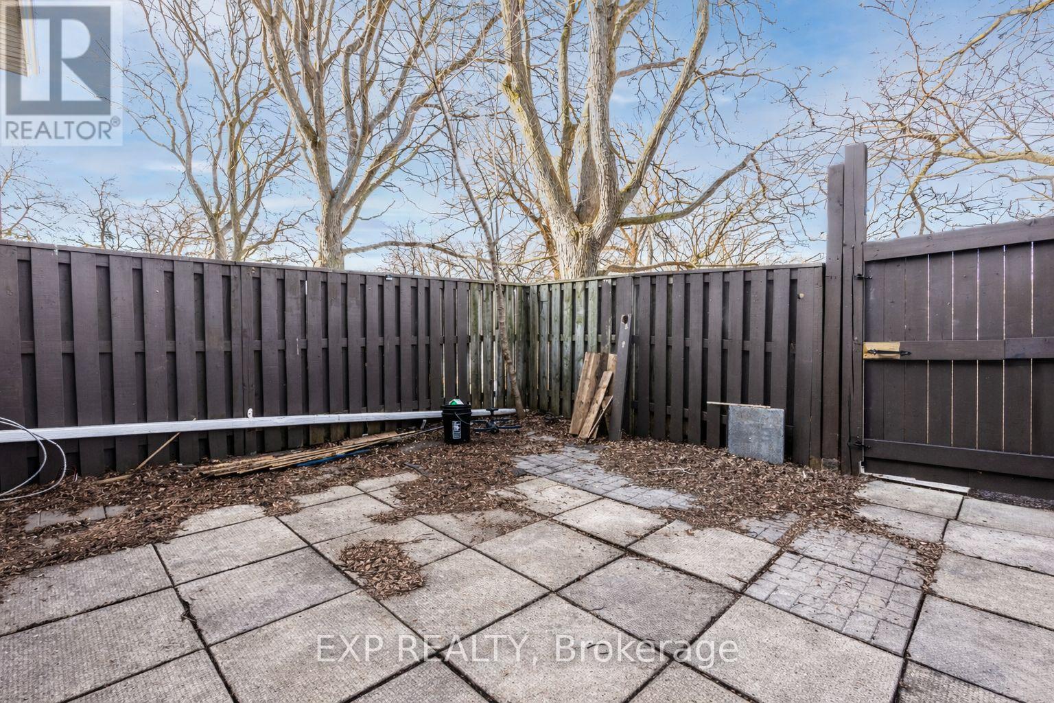 102 - 121 University Avenue E, Waterloo, Ontario N2J 4J1 - Photo 39 - X12999526