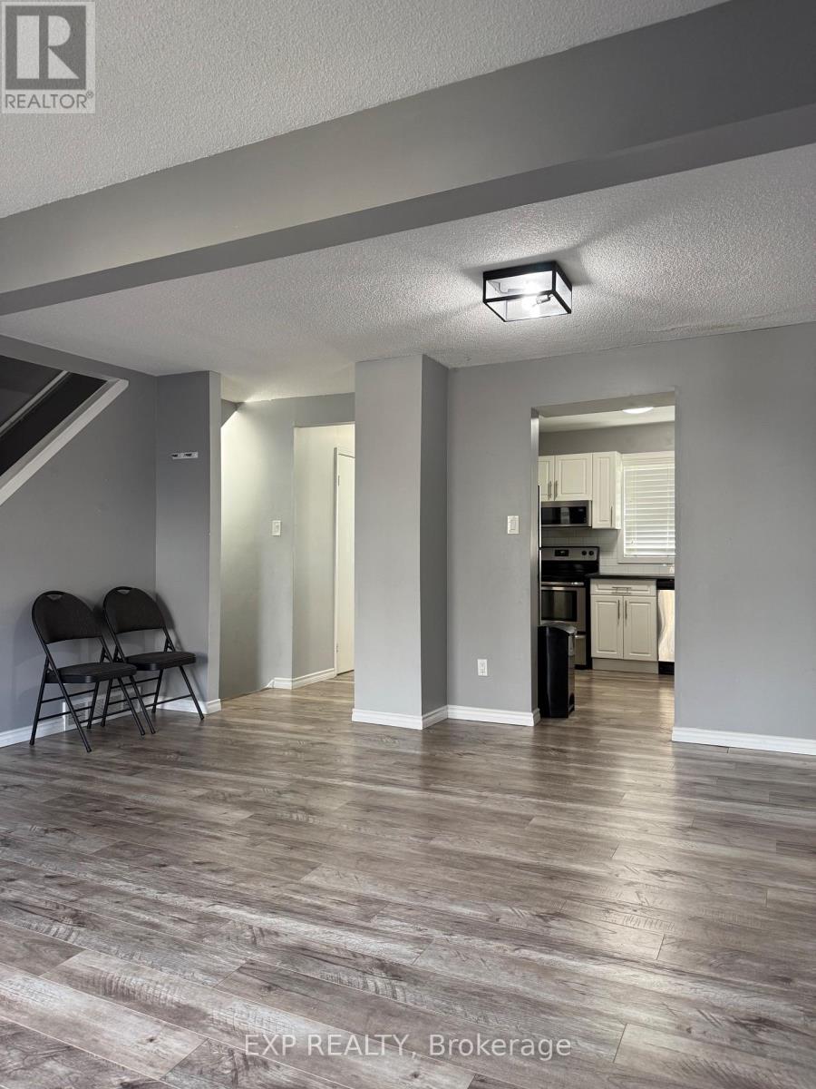 6 - 255 Northlake Drive, Waterloo, Ontario  N2V 1Z2 - Photo 3 - X12999624