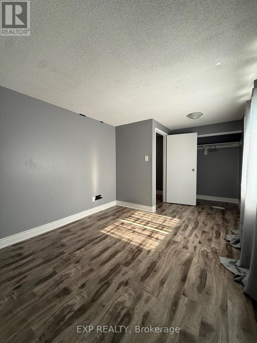 6 - 255 Northlake Drive, Waterloo, Ontario  N2V 1Z2 - Photo 6 - X12999624