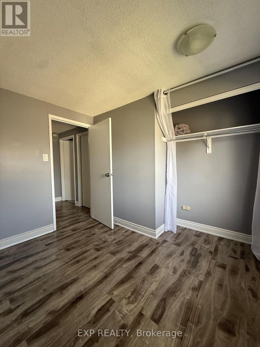 6 - 255 Northlake Drive, Waterloo, Ontario  N2V 1Z2 - Photo 8 - X12999624