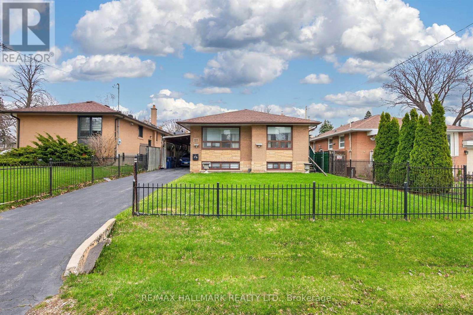 27 NIPISSING DRIVE, Toronto, Ontario