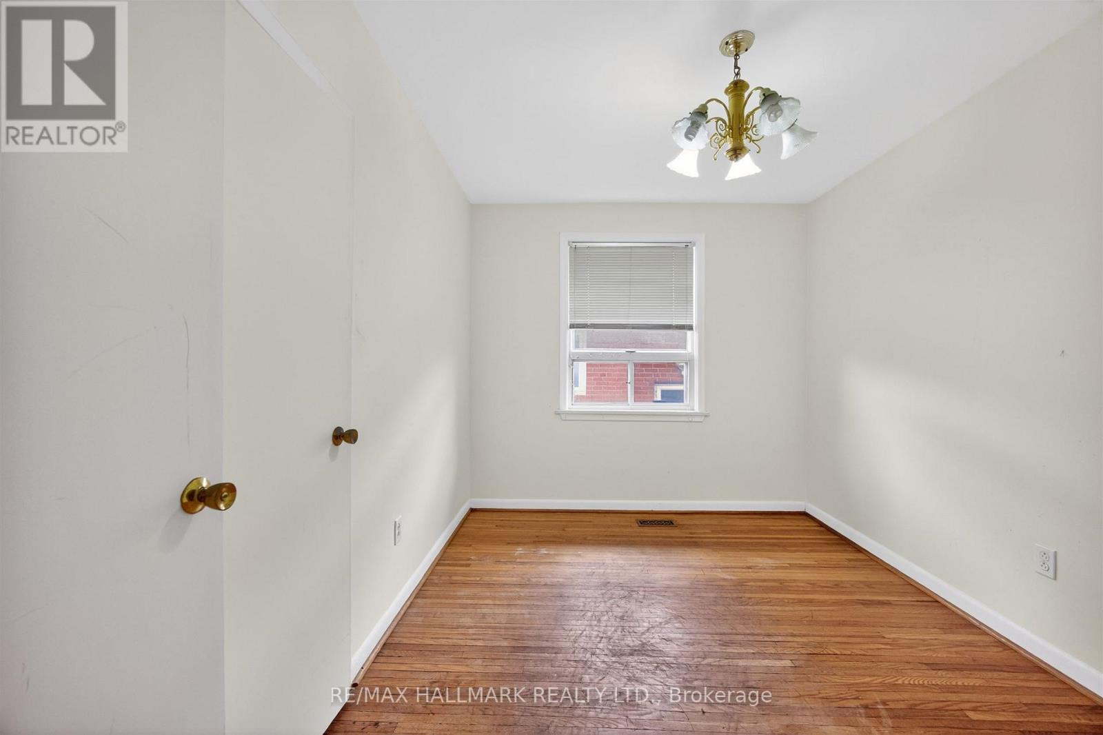 27 Nipissing Drive, Toronto, Ontario M9B 4V4 - Photo 22 - W12989522