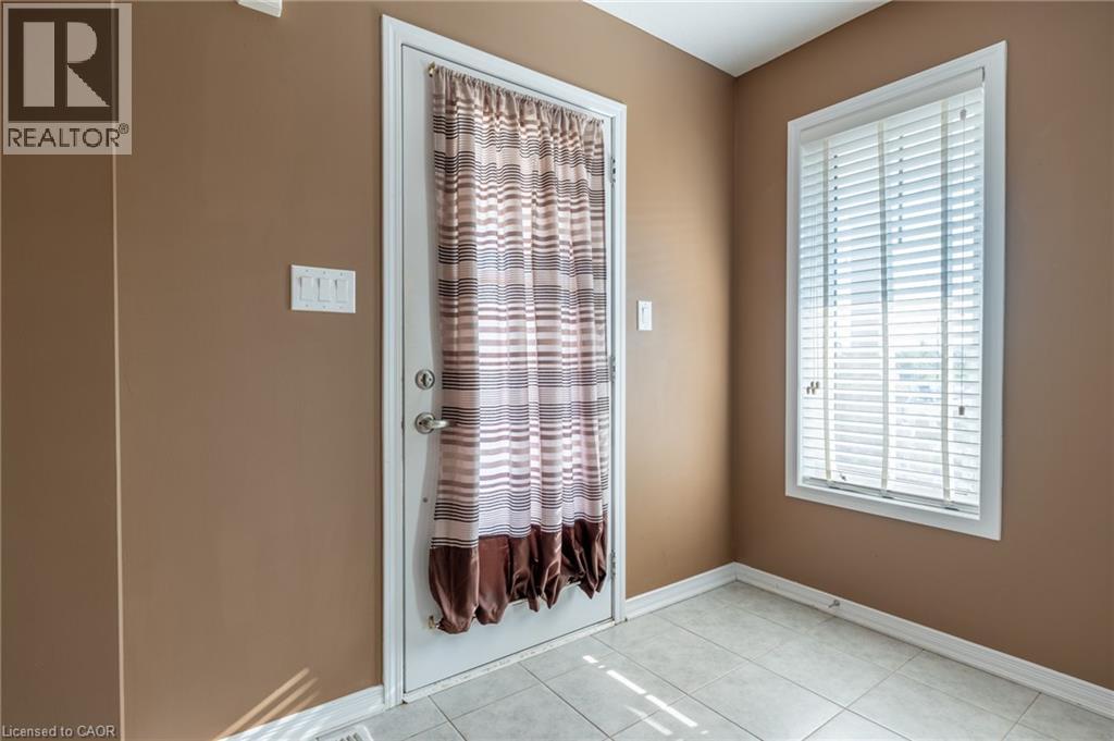 183 Thompson Road, Caledonia, Ontario  N3W 0C3 - Photo 7 - 40820939