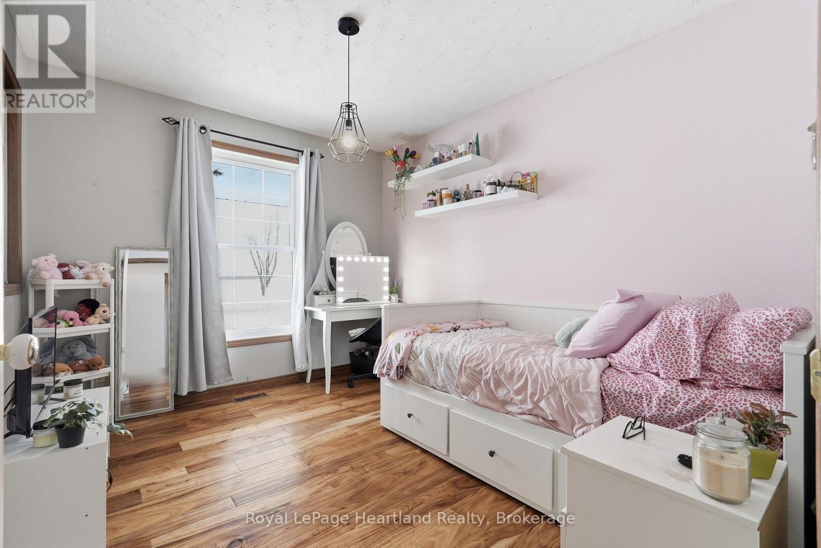 5427 Highway 87, Minto, Ontario  N0G 1Z0 - Photo 19 - X12847598