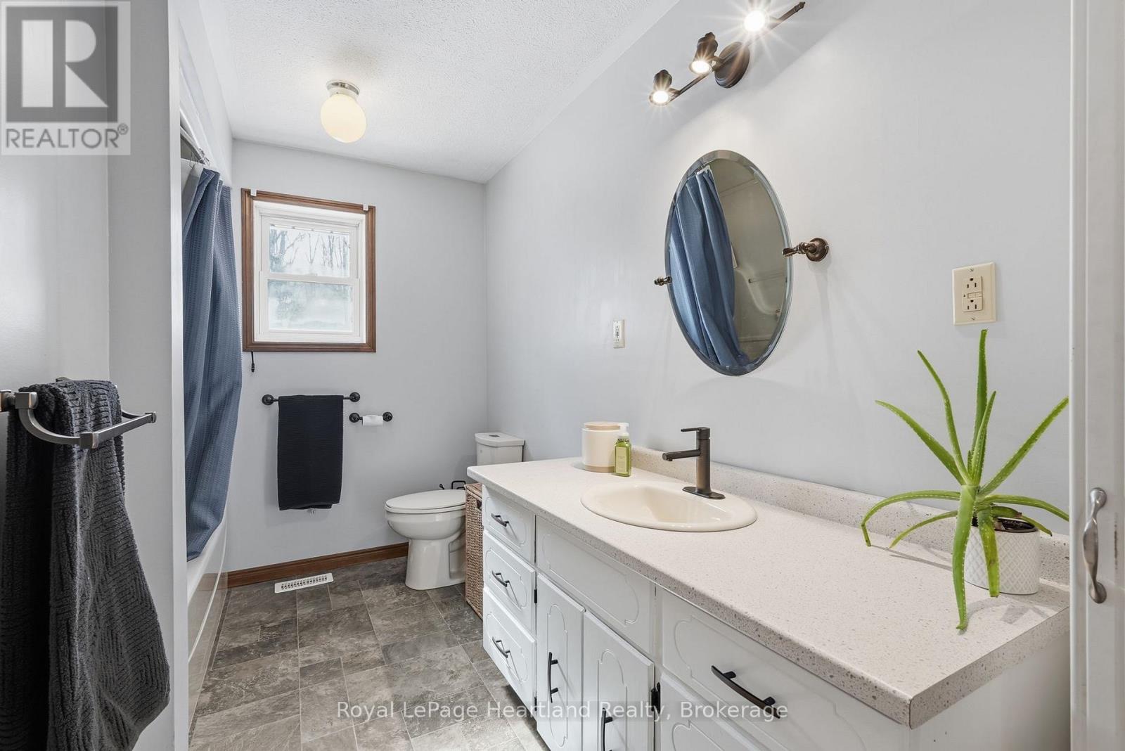 5427 Highway 87, Minto, Ontario  N0G 1Z0 - Photo 22 - X12847598