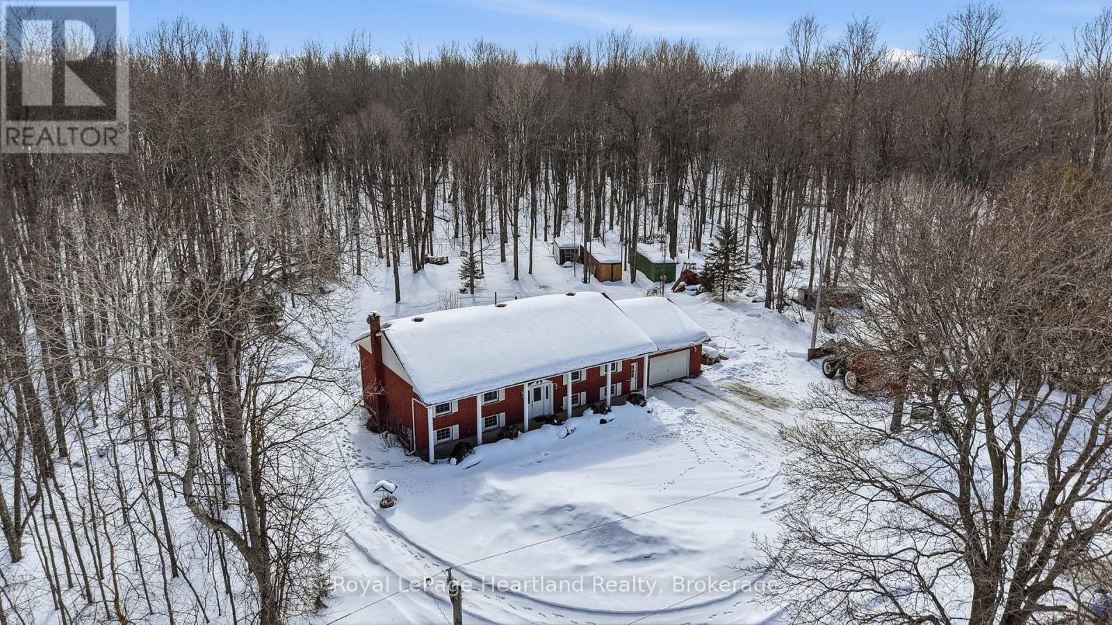 5427 Highway 87, Minto, Ontario  N0G 1Z0 - Photo 4 - X12847598