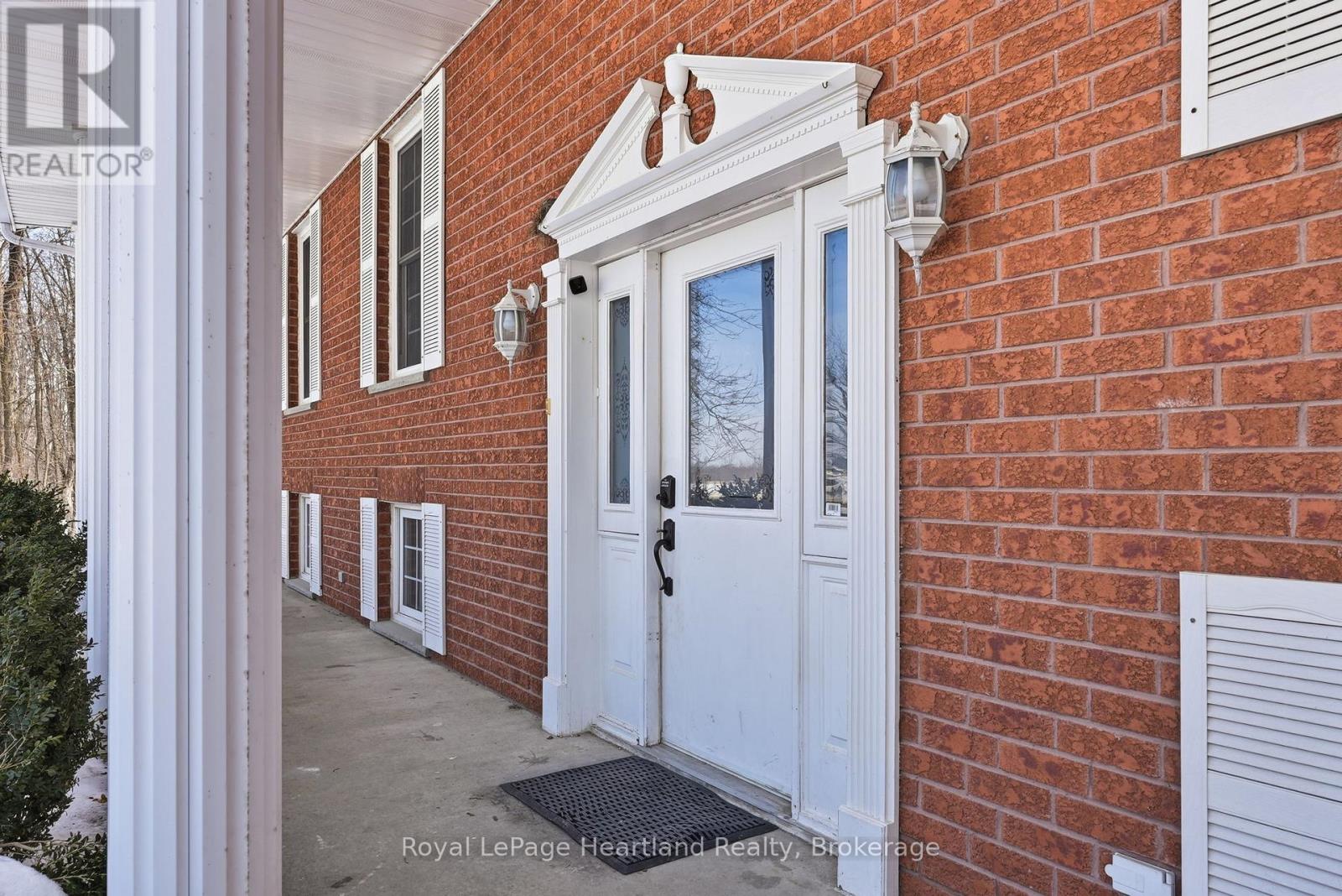 5427 Highway 87, Minto, Ontario  N0G 1Z0 - Photo 5 - X12847598