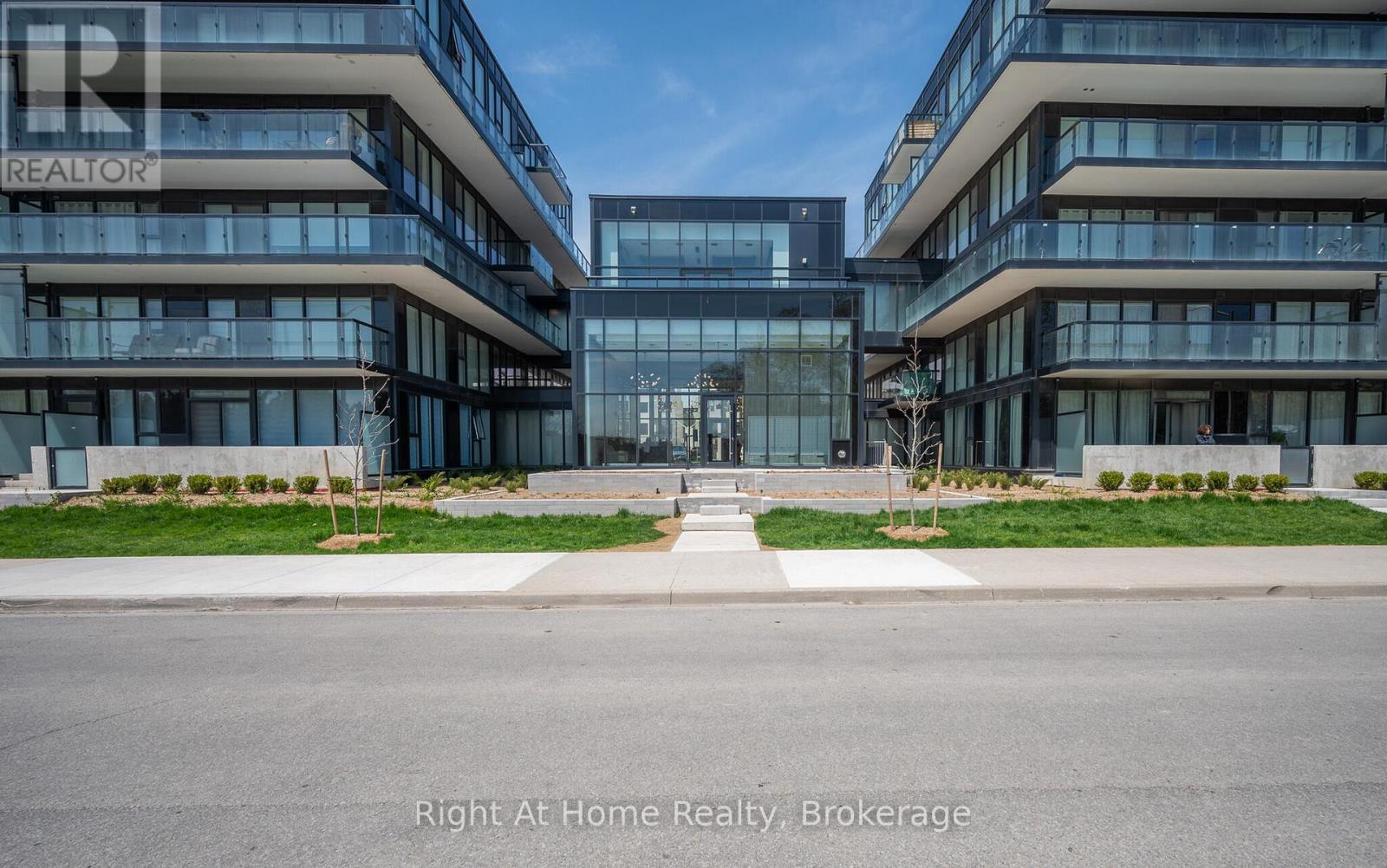 B426 - 1119 COOKE BOULEVARD, Burlington, Ontario