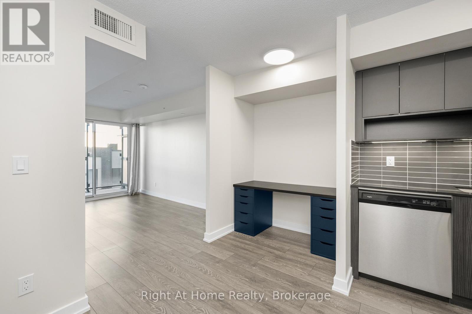 B426 - 1119 Cooke Boulevard, Burlington, Ontario  L7T 0C7 - Photo 14 - W12999658