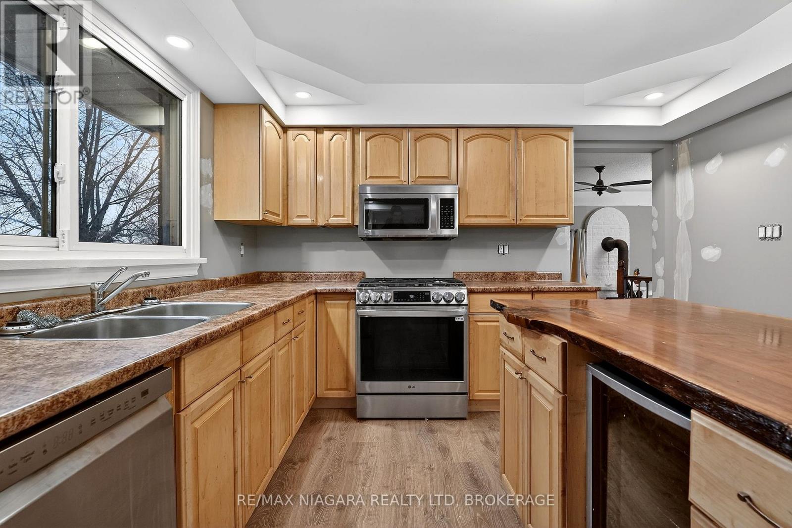 3818 Elm Street, Port Colborne, Ontario  L3K 5V5 - Photo 10 - X12999648