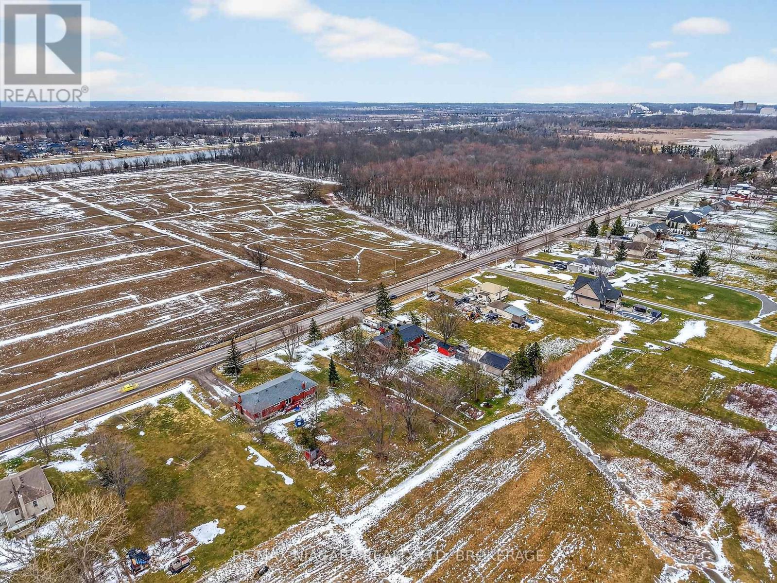 3818 Elm Street, Port Colborne, Ontario  L3K 5V5 - Photo 37 - X12999648