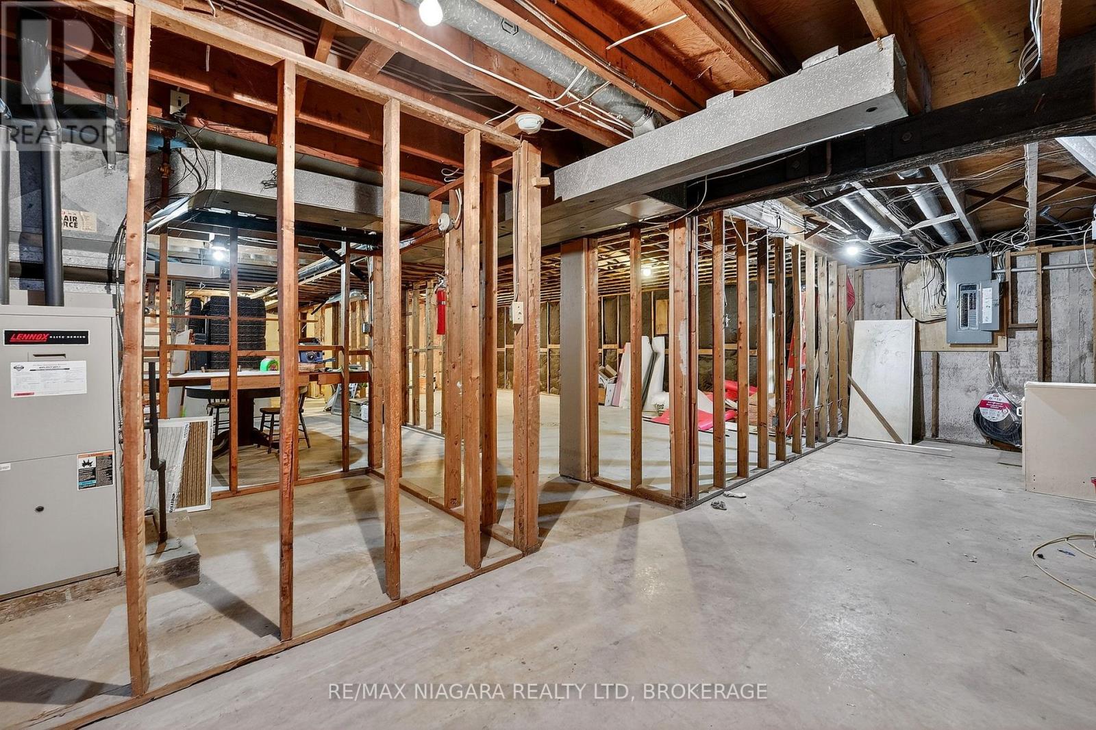 3818 Elm Street, Port Colborne, Ontario  L3K 5V5 - Photo 42 - X12999648