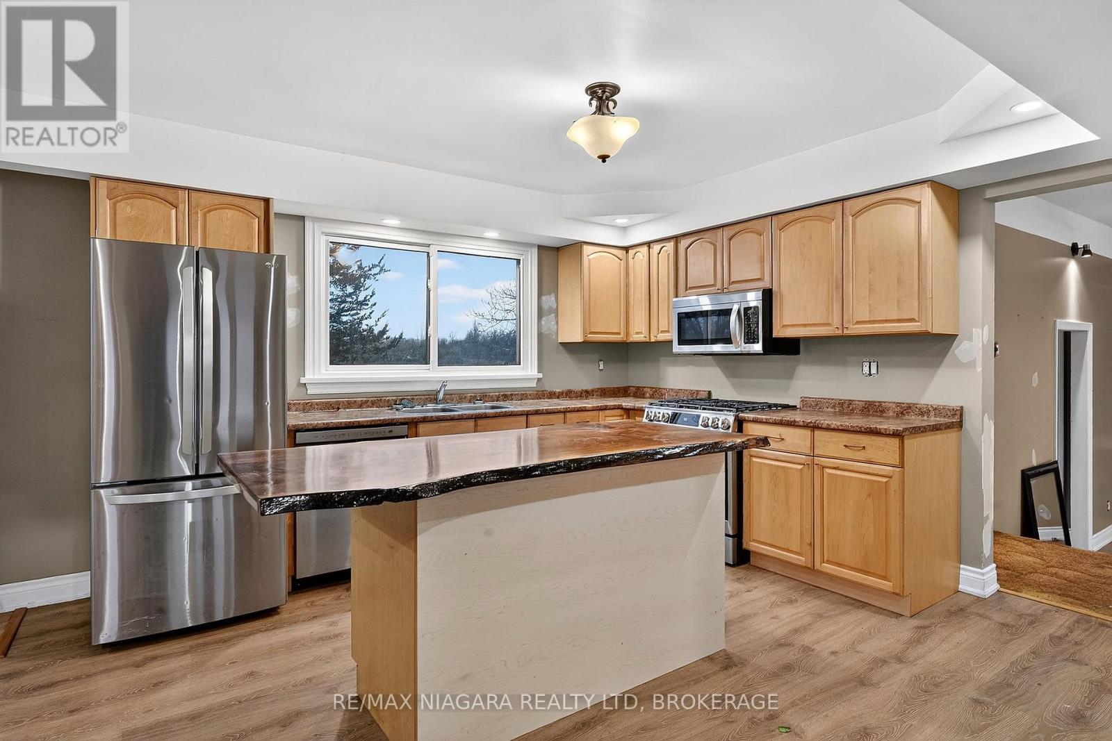 3818 Elm Street, Port Colborne, Ontario  L3K 5V5 - Photo 7 - X12999648