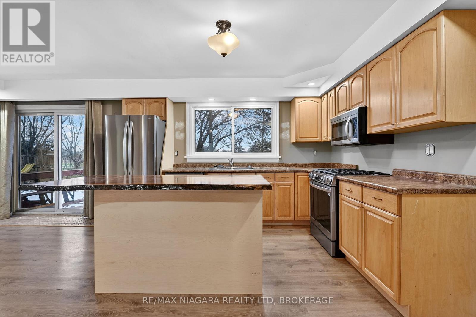 3818 Elm Street, Port Colborne, Ontario  L3K 5V5 - Photo 8 - X12999648