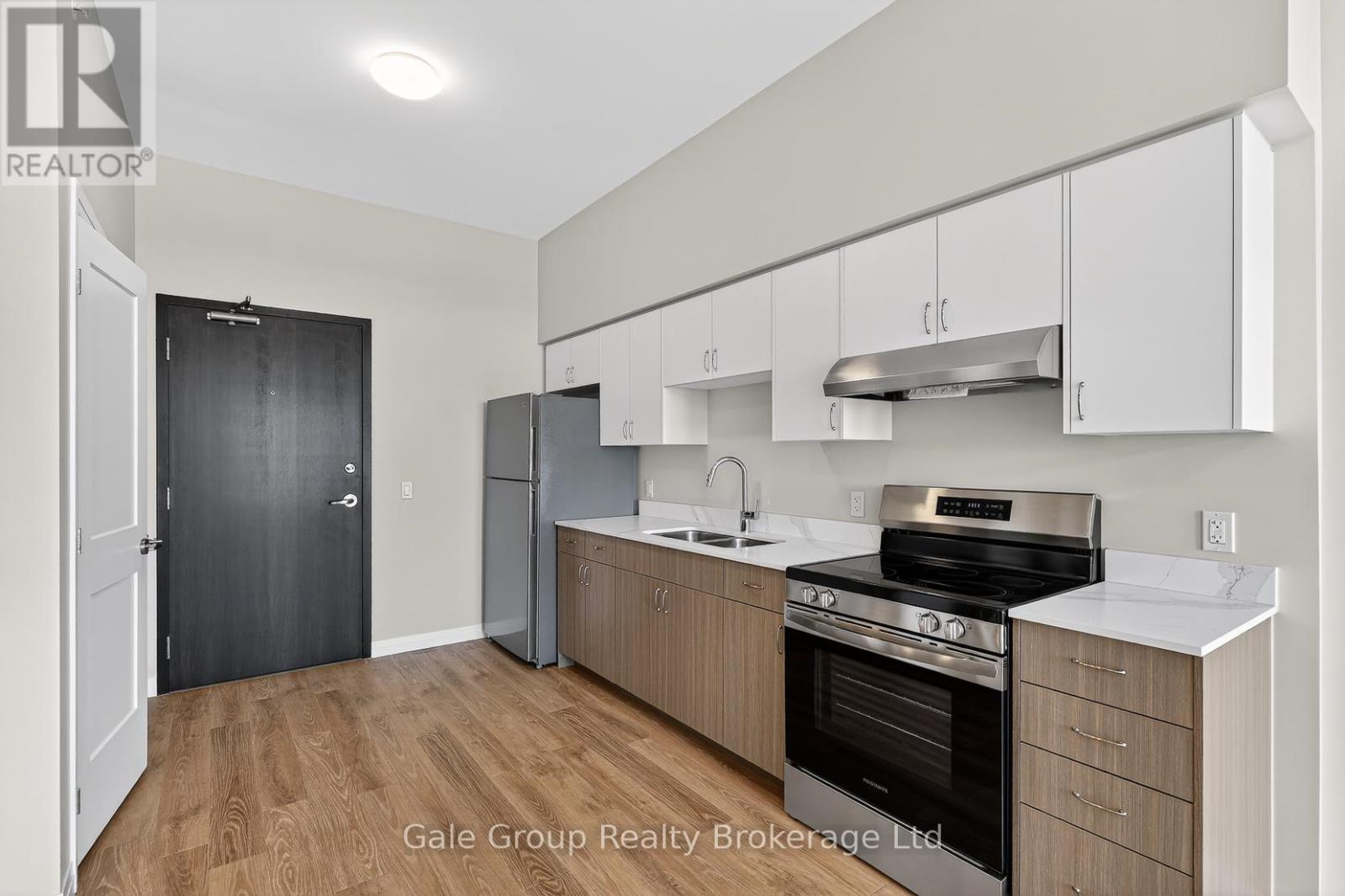 110 - 785 Southwood Way, Woodstock, Ontario N4V 1G5 - Photo 3 - X12999726