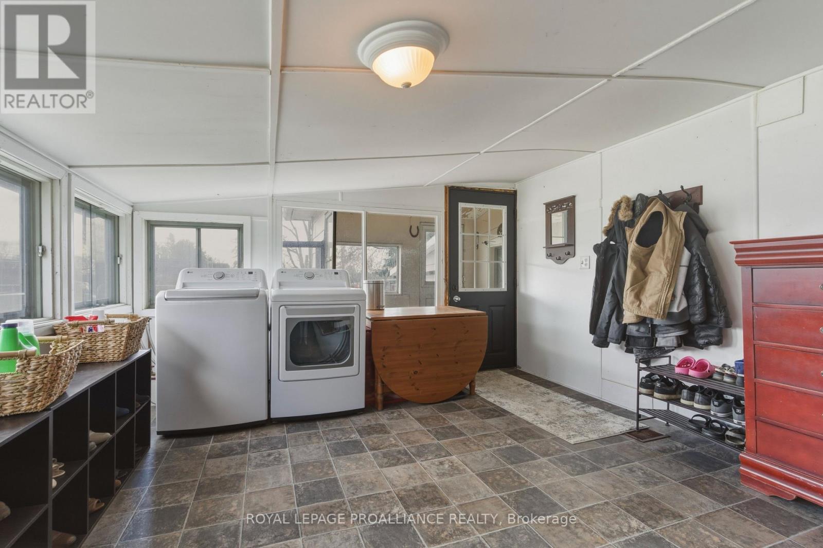 18 Quabbin Road, Front Of Yonge, Ontario  K0E 1R0 - Photo 14 - X12999716