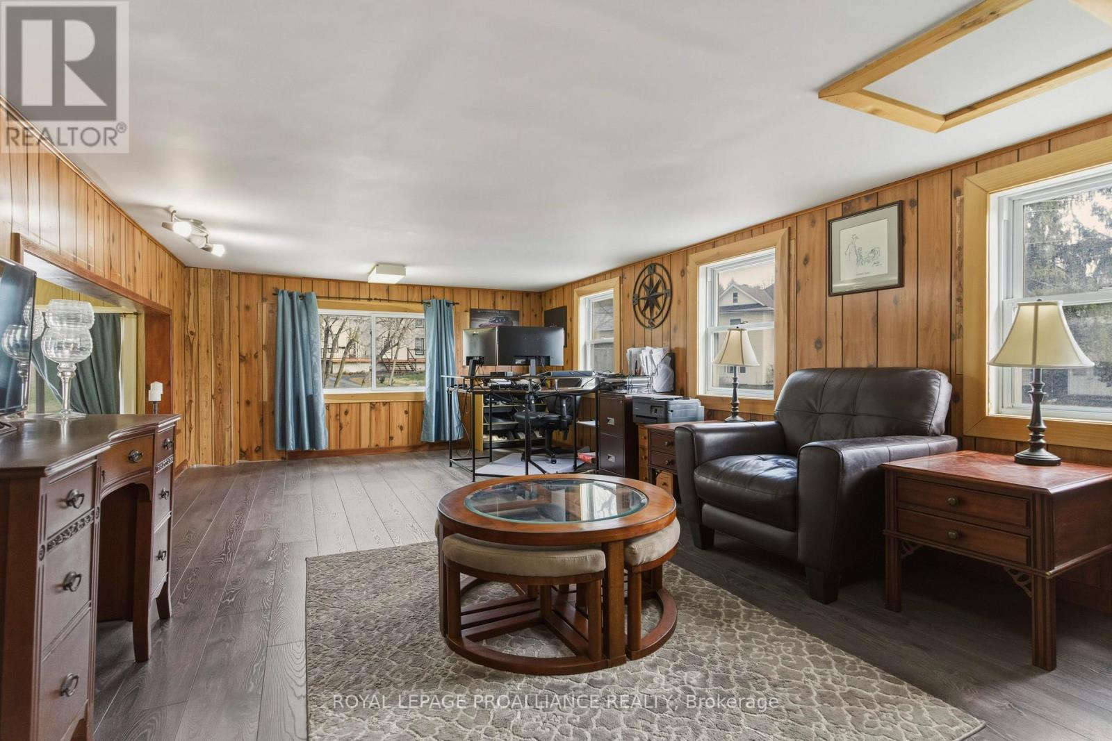 18 Quabbin Road, Front Of Yonge, Ontario  K0E 1R0 - Photo 16 - X12999716