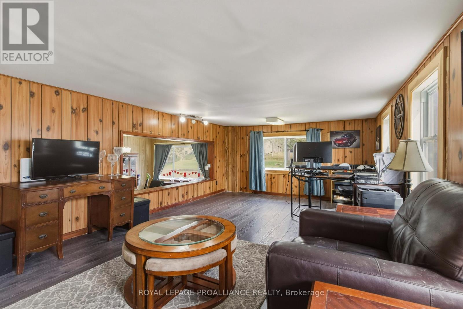 18 Quabbin Road, Front Of Yonge, Ontario  K0E 1R0 - Photo 17 - X12999716