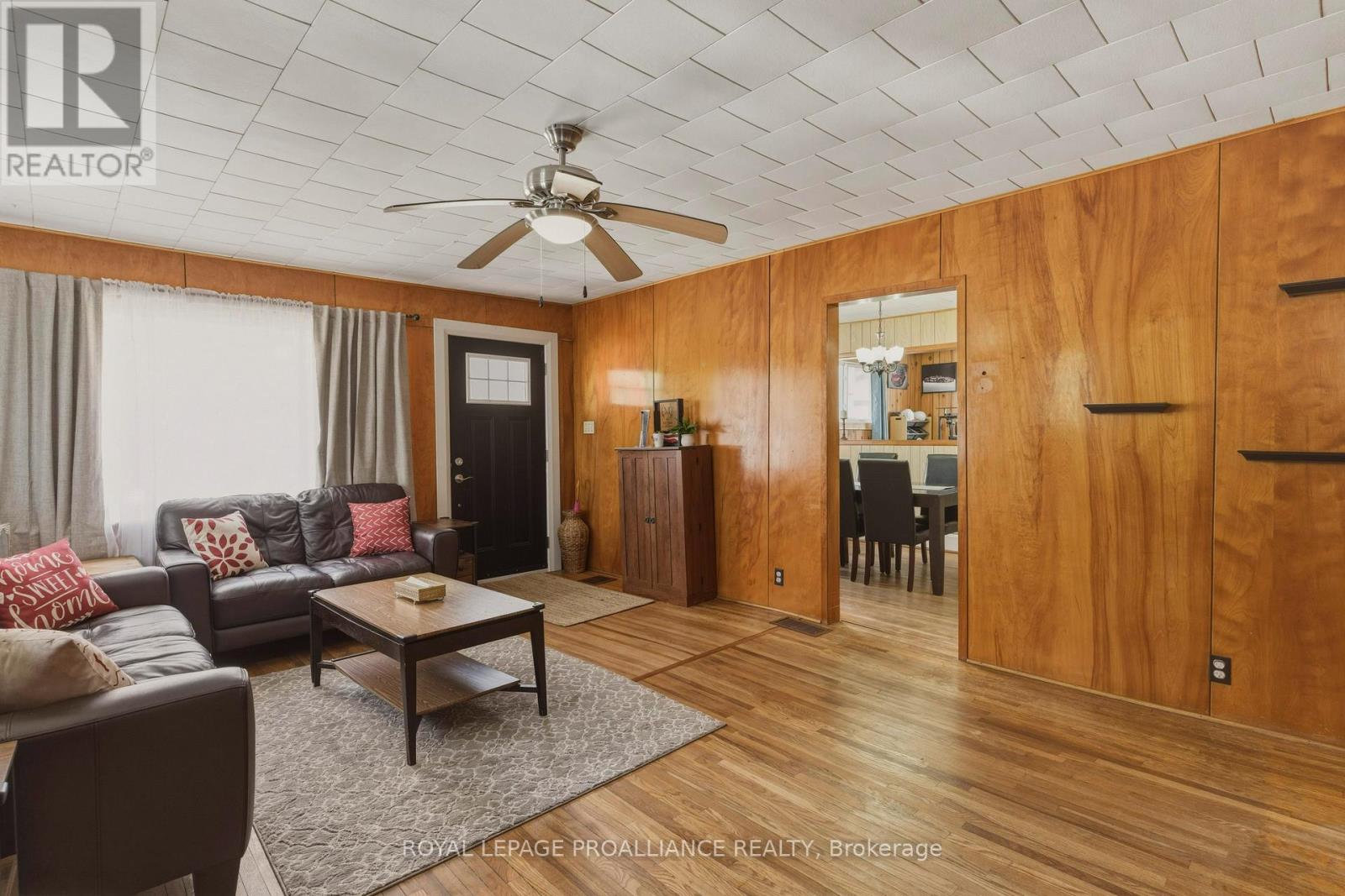 18 Quabbin Road, Front Of Yonge, Ontario  K0E 1R0 - Photo 6 - X12999716