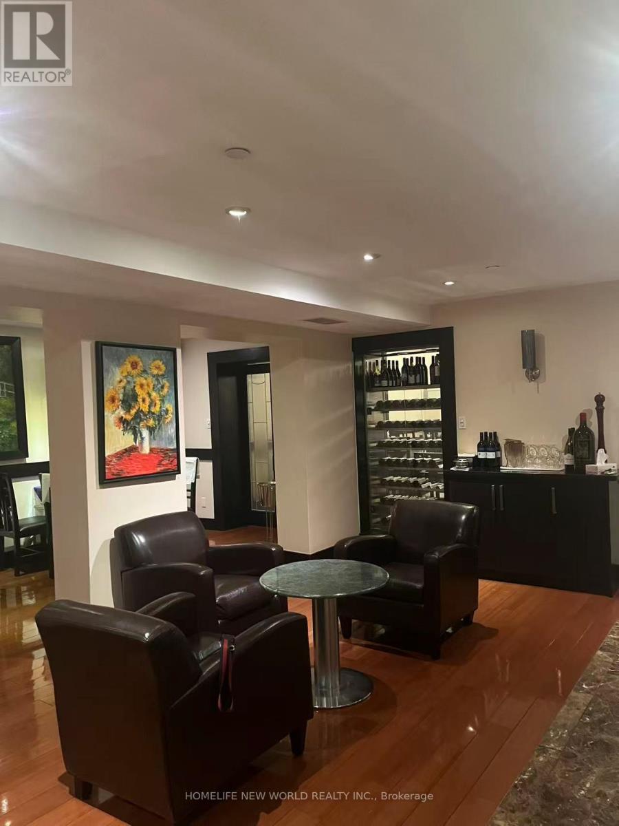 21 Gloucester Street, Toronto, Ontario  M4Y 1L8 - Photo 10 - C12999668