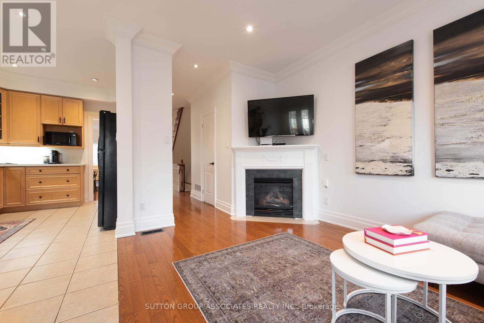 4 Coates Avenue, Toronto, Ontario  M6C 1K7 - Photo 16 - C12999678