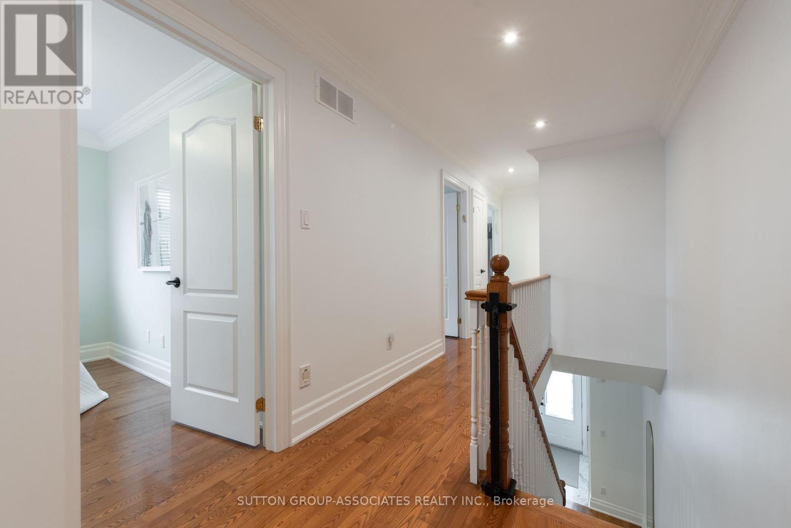 4 Coates Avenue, Toronto, Ontario  M6C 1K7 - Photo 20 - C12999678