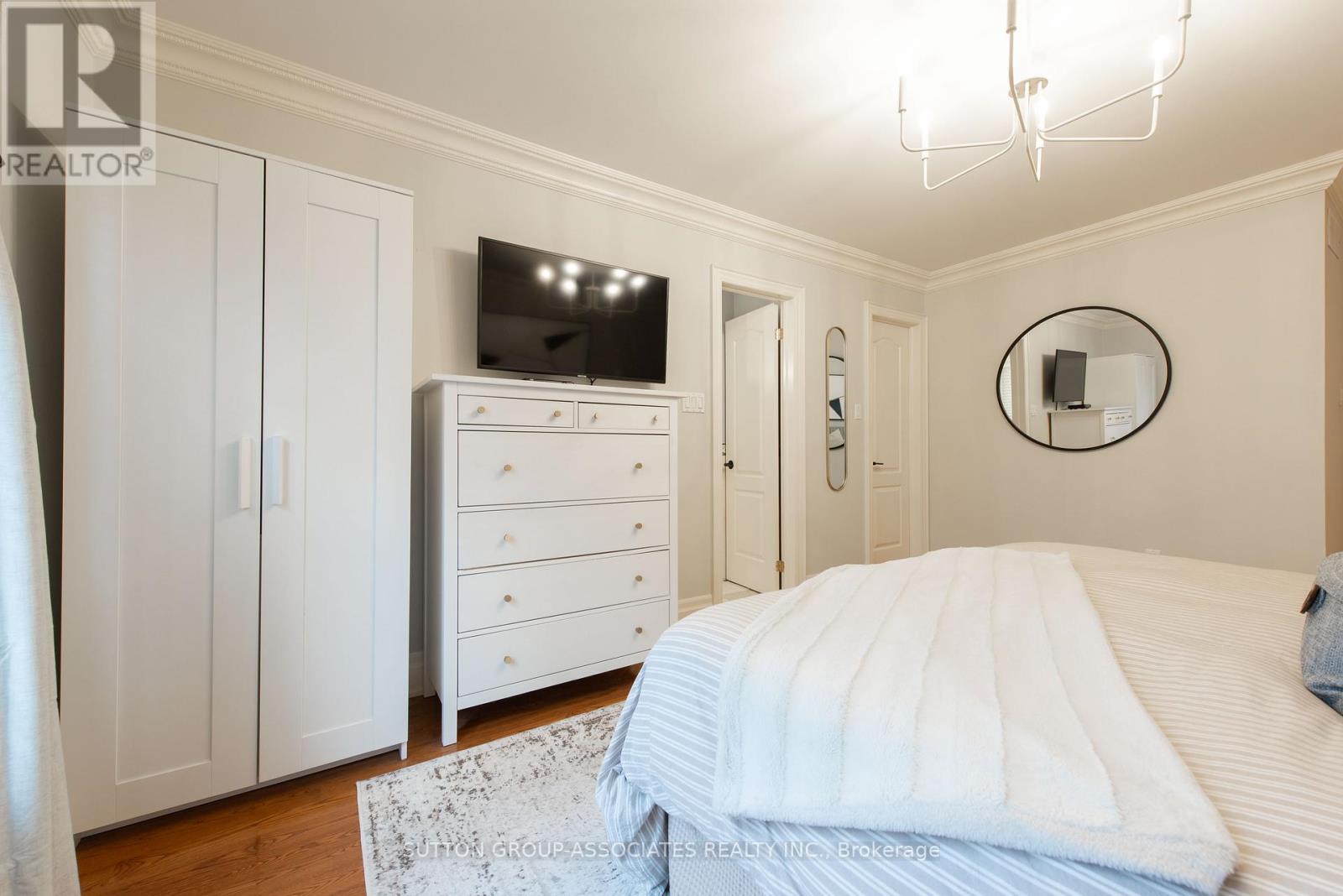 4 Coates Avenue, Toronto, Ontario  M6C 1K7 - Photo 24 - C12999678