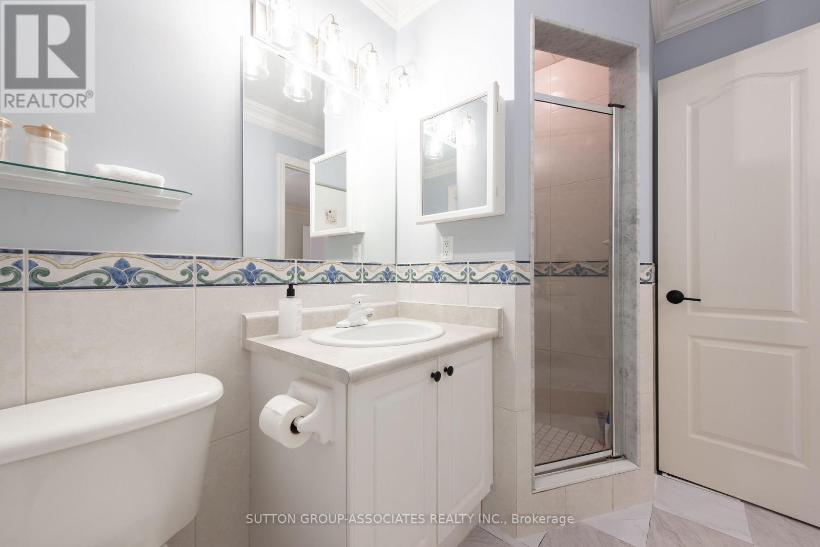 4 Coates Avenue, Toronto, Ontario  M6C 1K7 - Photo 26 - C12999678