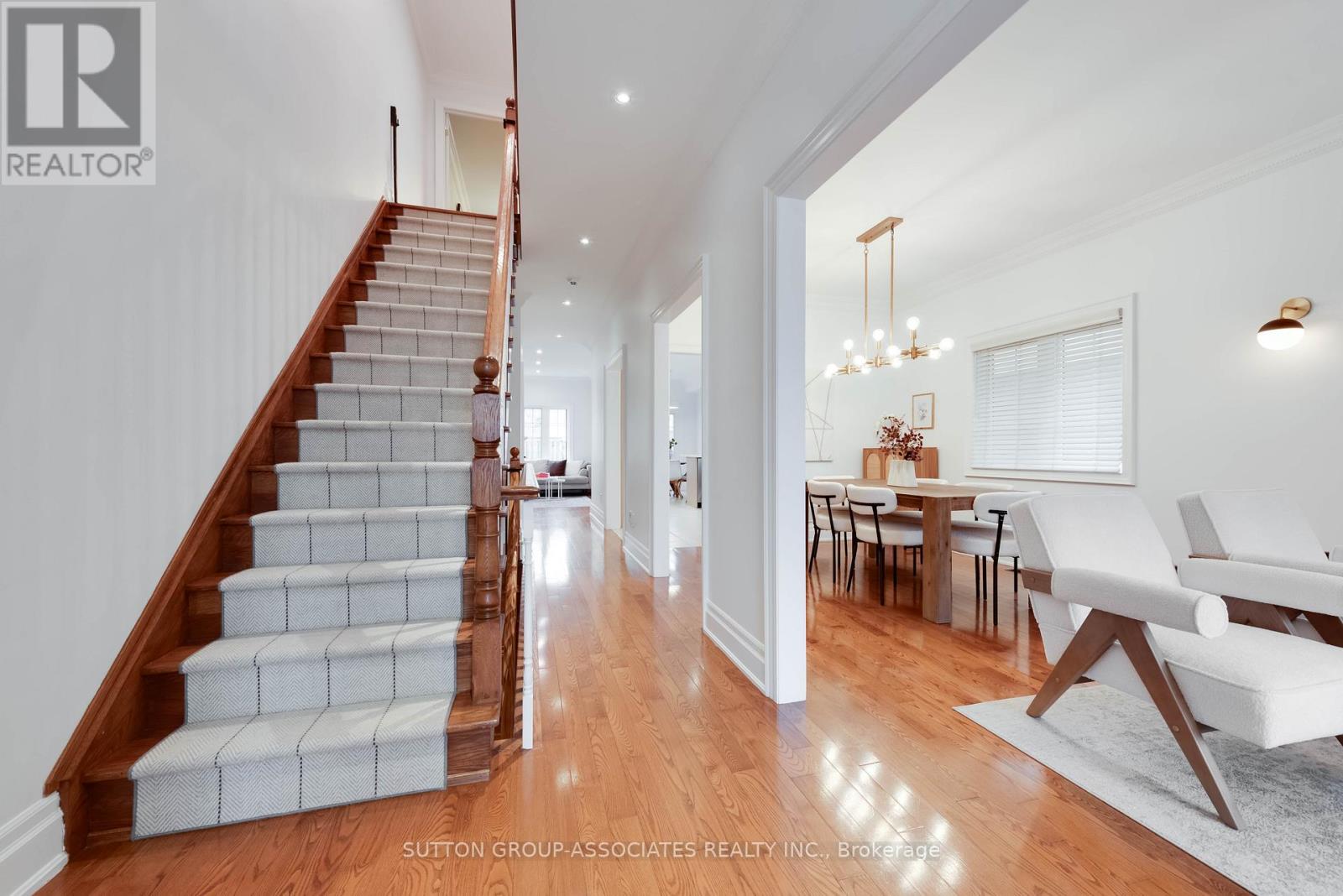 4 Coates Avenue, Toronto, Ontario  M6C 1K7 - Photo 3 - C12999678