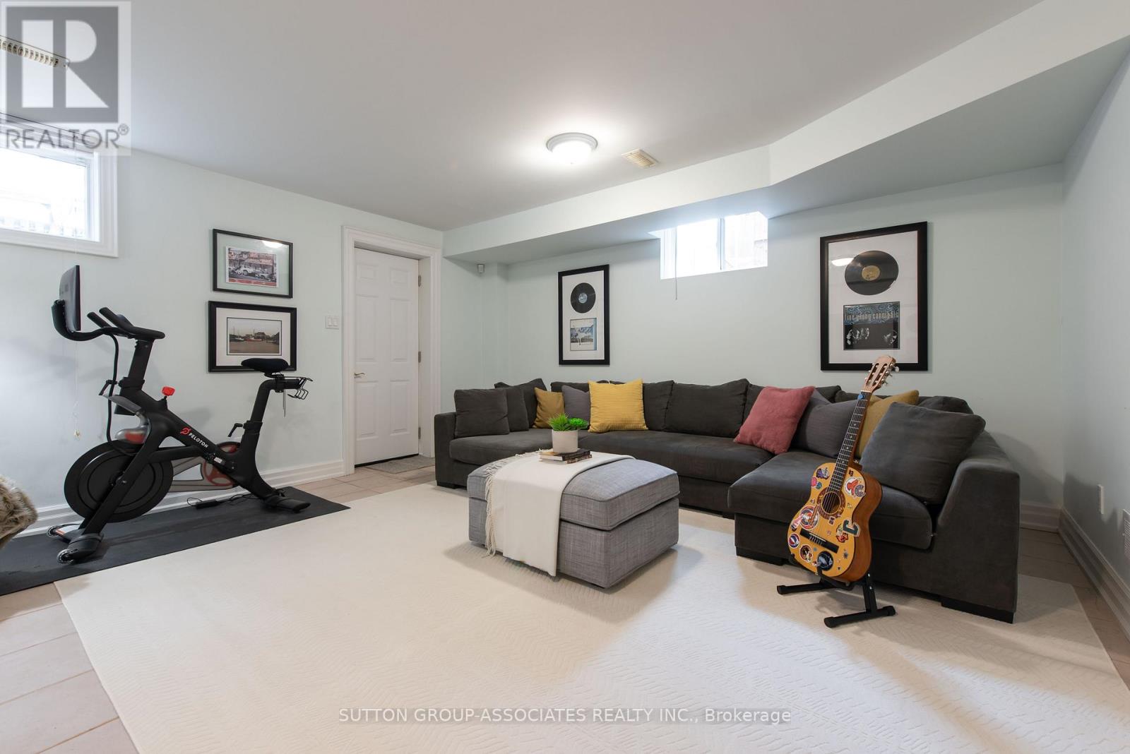 4 Coates Avenue, Toronto, Ontario  M6C 1K7 - Photo 40 - C12999678