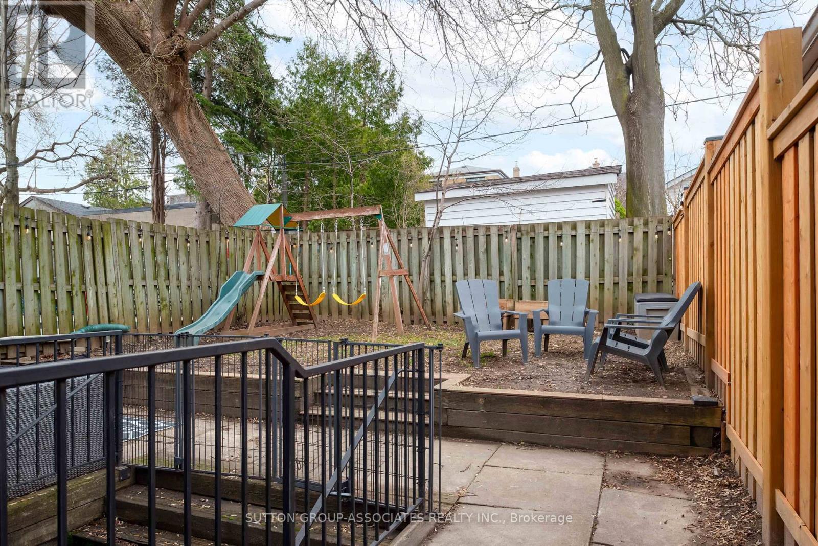 4 Coates Avenue, Toronto, Ontario  M6C 1K7 - Photo 41 - C12999678