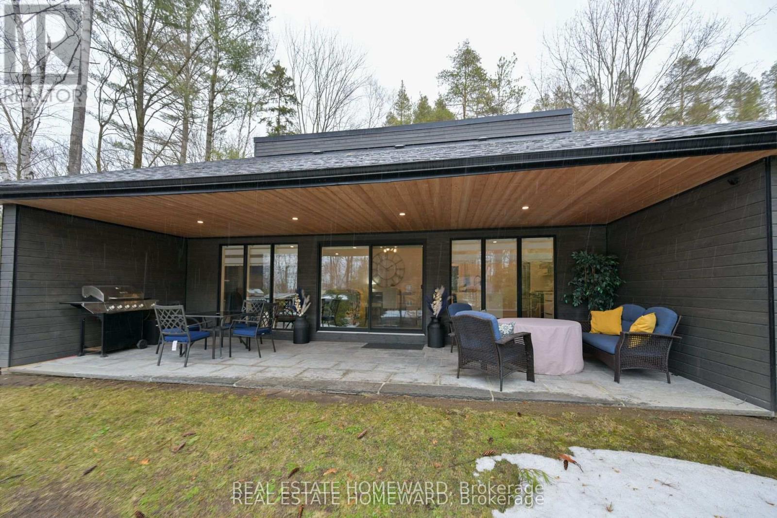 3763 Fairway Road, Innisfil, Ontario  L9S 2L4 - Photo 18 - N12999654