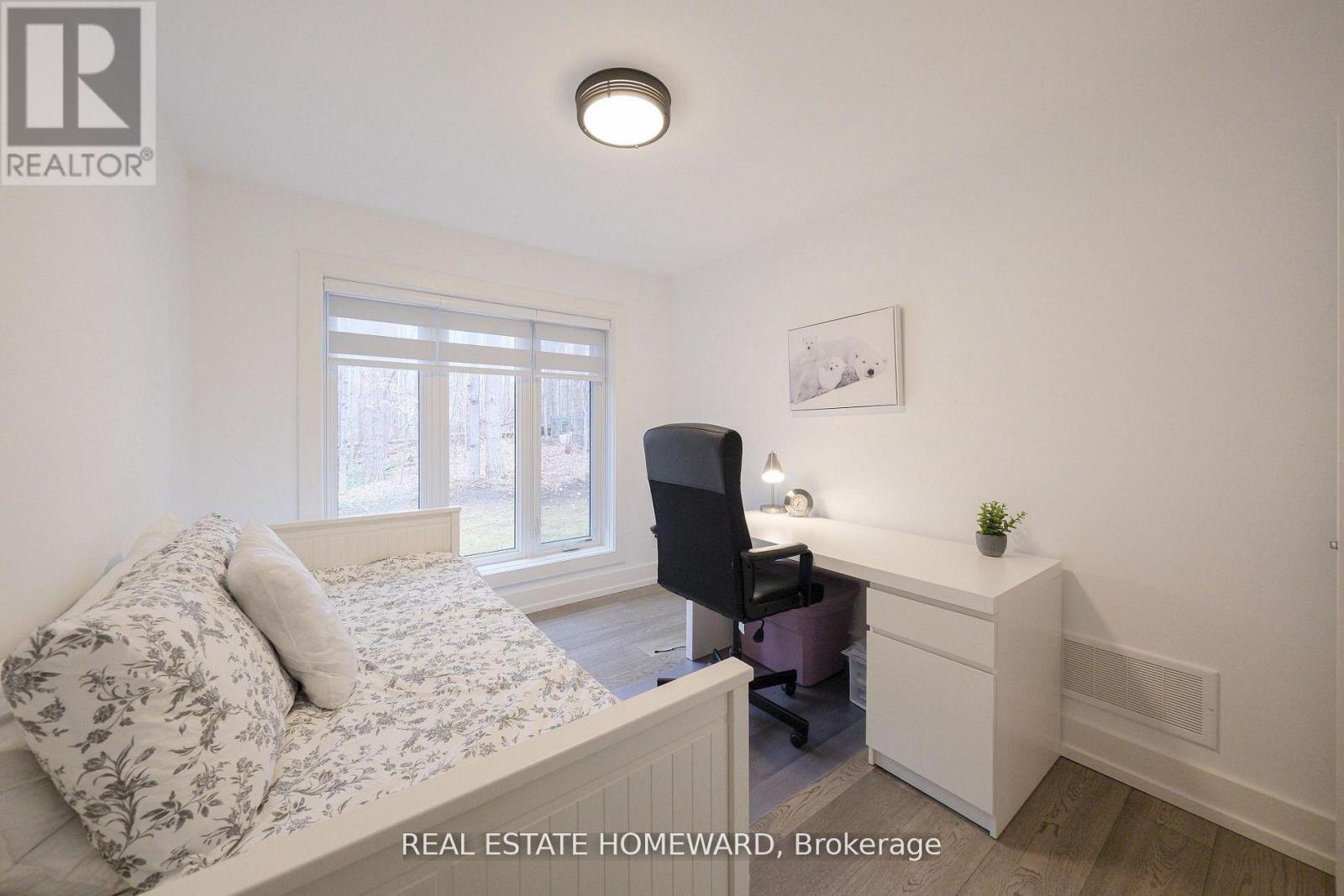 3763 Fairway Road, Innisfil, Ontario  L9S 2L4 - Photo 25 - N12999654