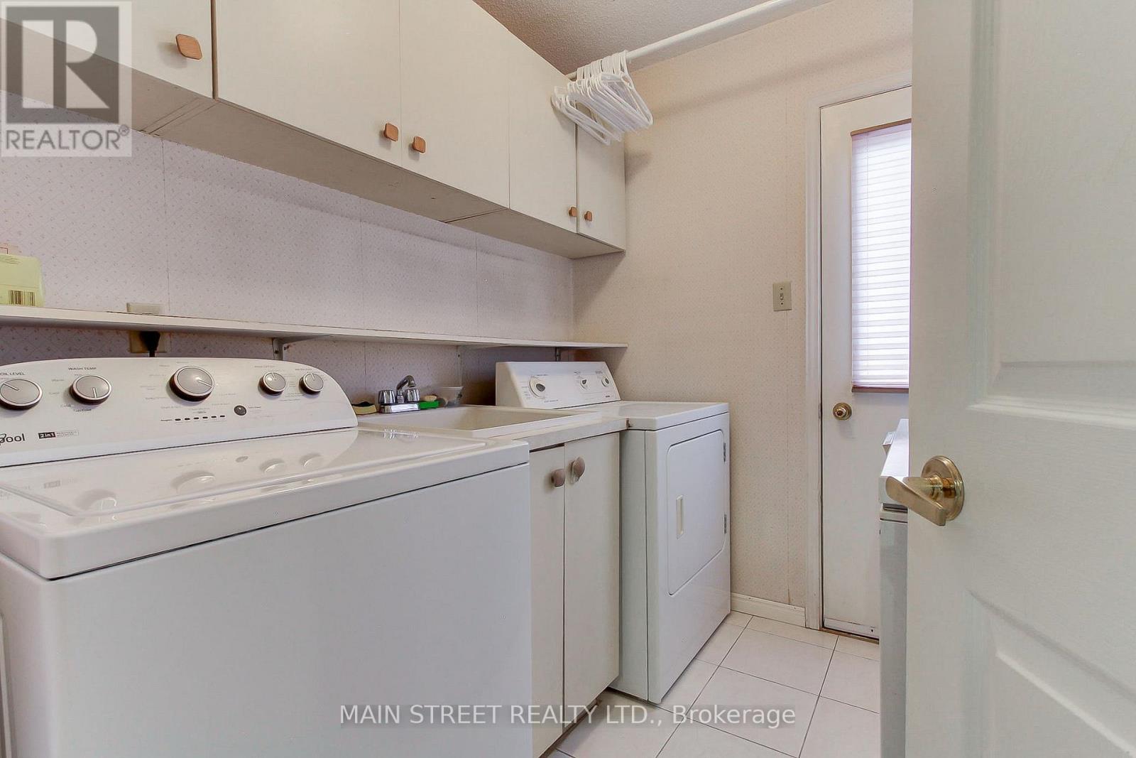 21 Chadburn Crescent, Aurora, Ontario  L4G 4V6 - Photo 20 - N12999666