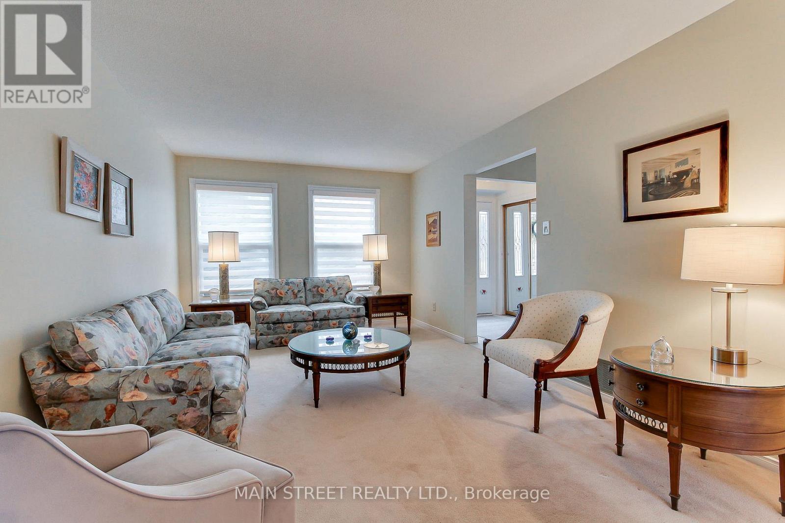 21 Chadburn Crescent, Aurora, Ontario  L4G 4V6 - Photo 8 - N12999666