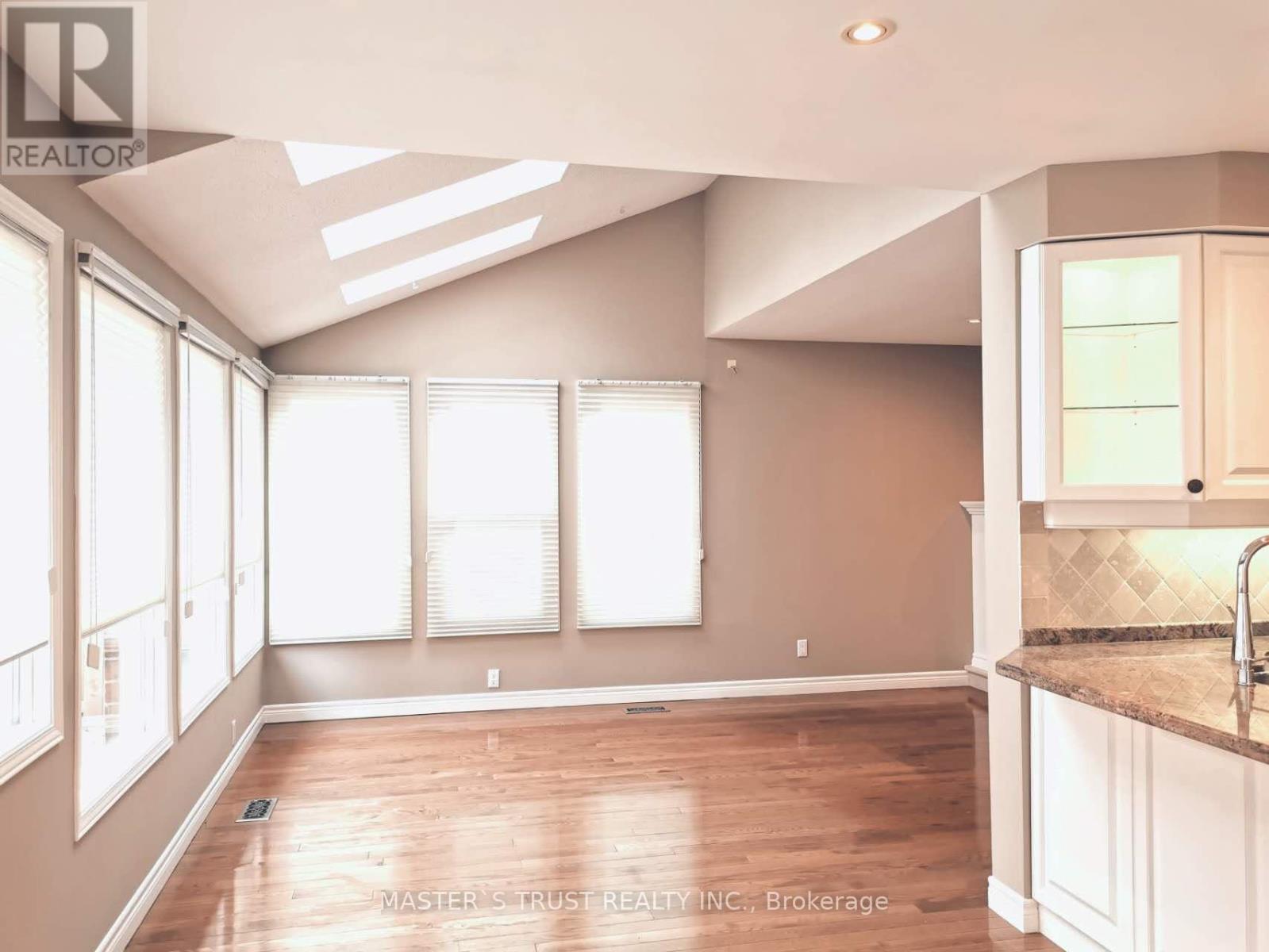 68 Lehman Crescent, Markham, Ontario  L3P 5W7 - Photo 11 - N12999692