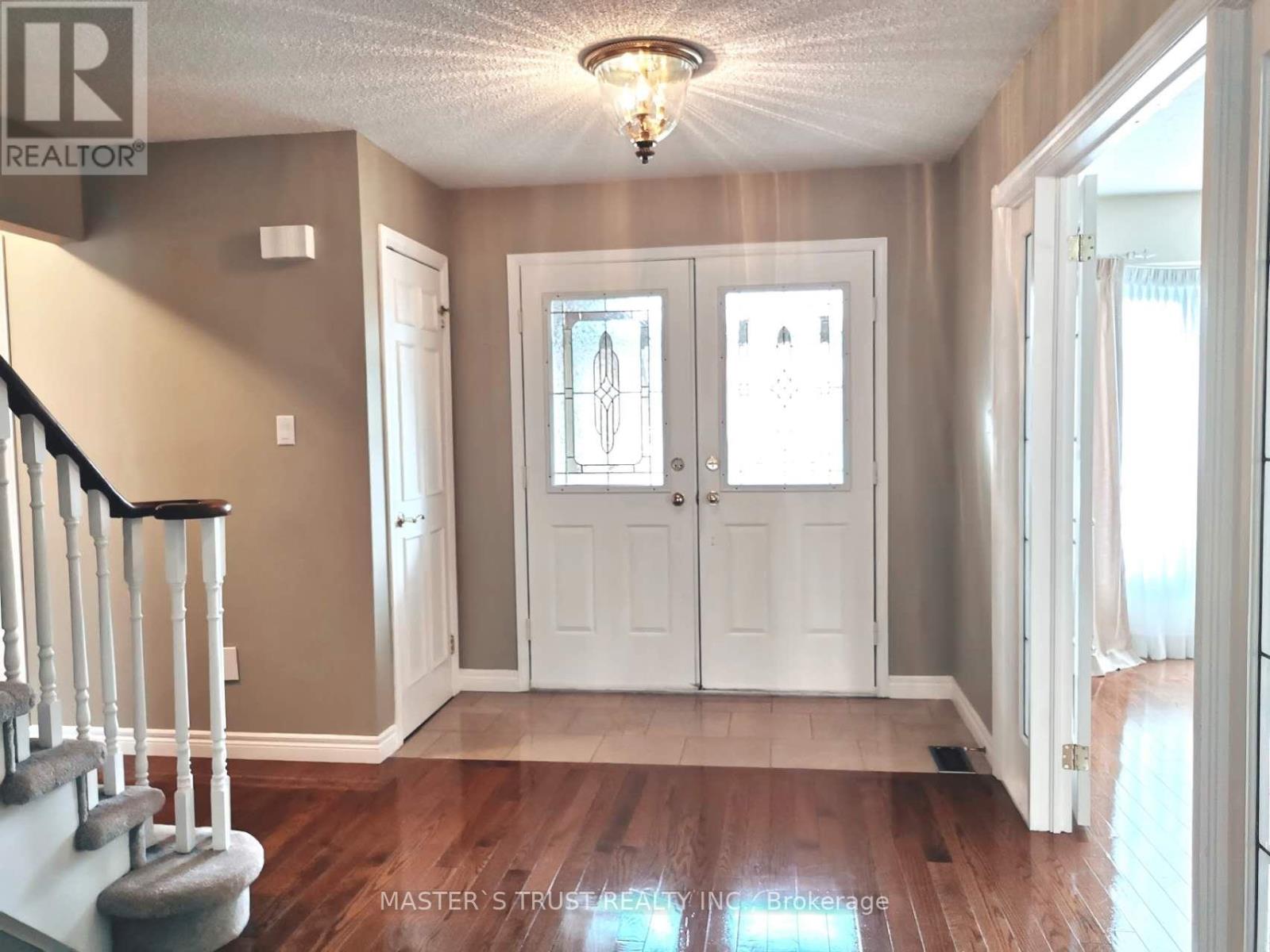 68 Lehman Crescent, Markham, Ontario  L3P 5W7 - Photo 3 - N12999692