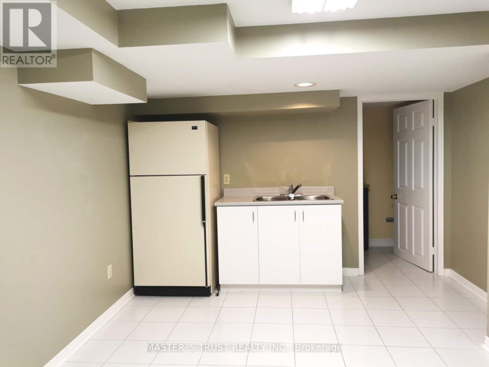 68 Lehman Crescent, Markham, Ontario  L3P 5W7 - Photo 32 - N12999692