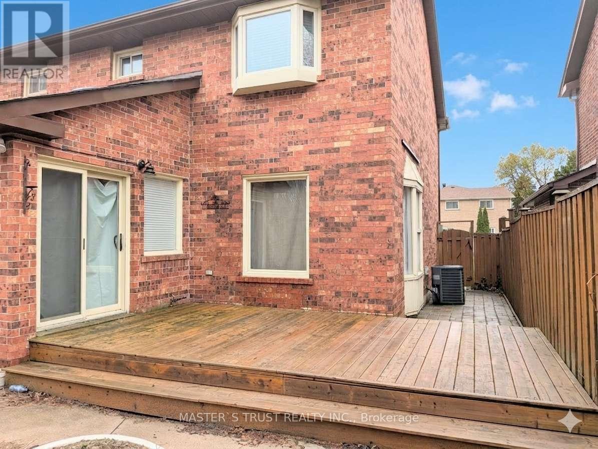 68 Lehman Crescent, Markham, Ontario  L3P 5W7 - Photo 35 - N12999692