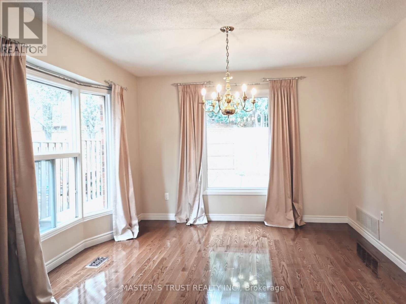 68 Lehman Crescent, Markham, Ontario  L3P 5W7 - Photo 6 - N12999692