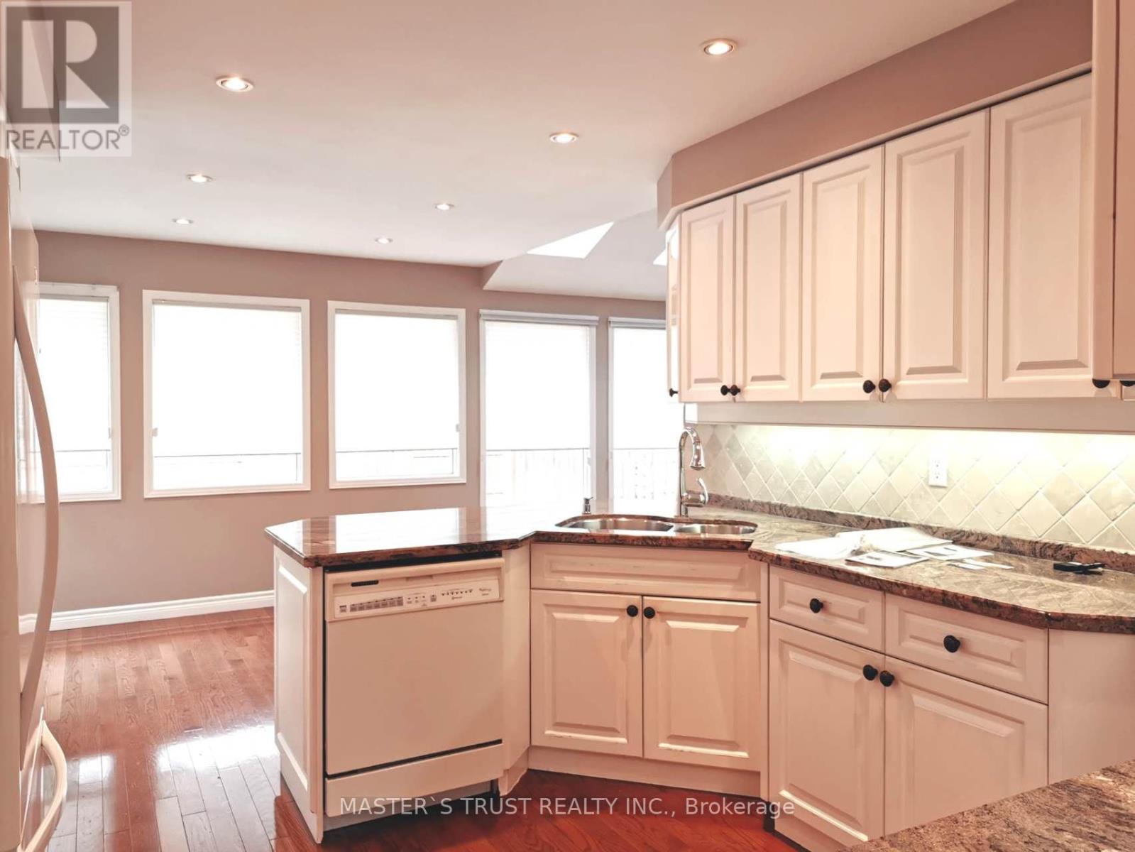 68 Lehman Crescent, Markham, Ontario  L3P 5W7 - Photo 8 - N12999692