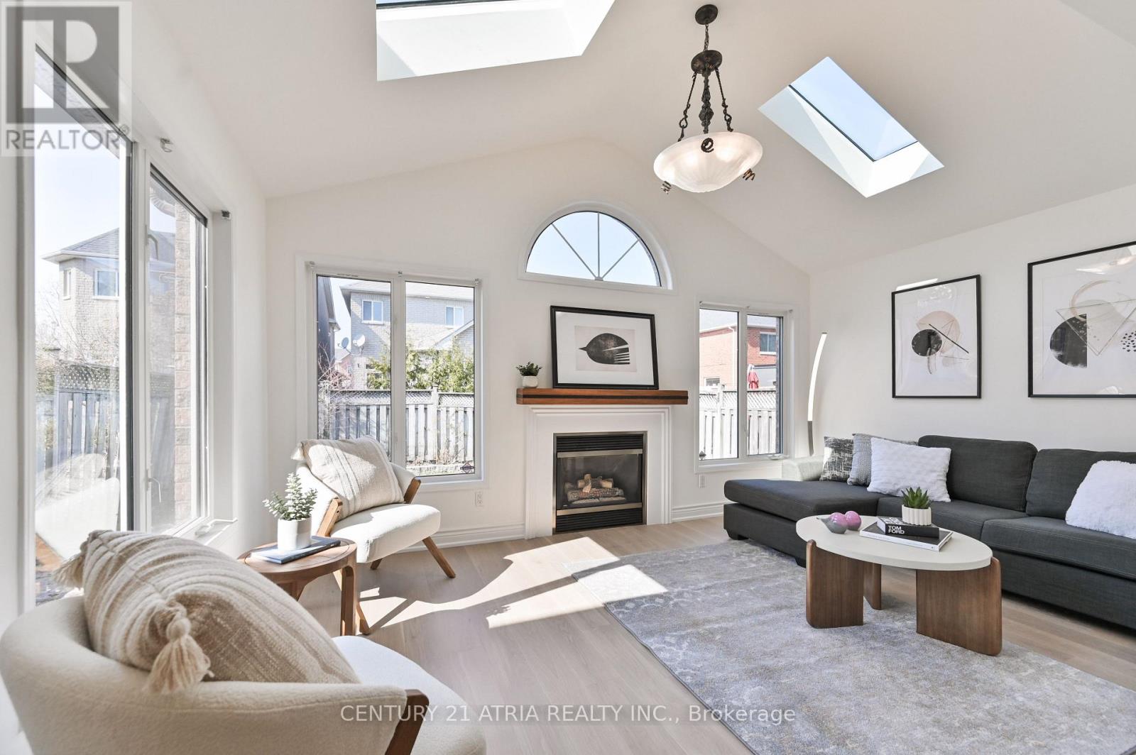 409 Heddle Crescent, Newmarket, Ontario  L3X 2J2 - Photo 18 - N12999732