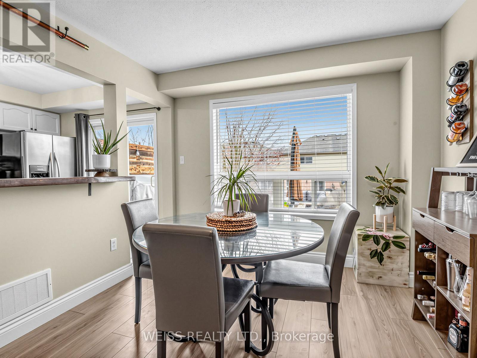 12 Sunset Place, Barrie, Ontario  L4N 0T7 - Photo 10 - S12999660